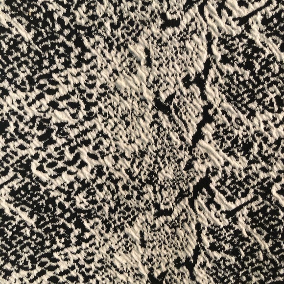 H&M dress - Picture 3 of 5